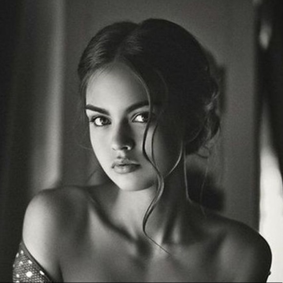 Meet your Posher, Juliet - Picture 1 of 1